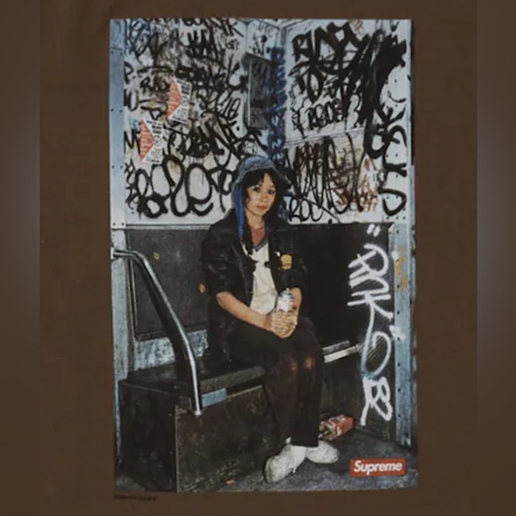 Supreme Lady Pink Tee Fall/Winter 2021 Season - Picture 3 of 3